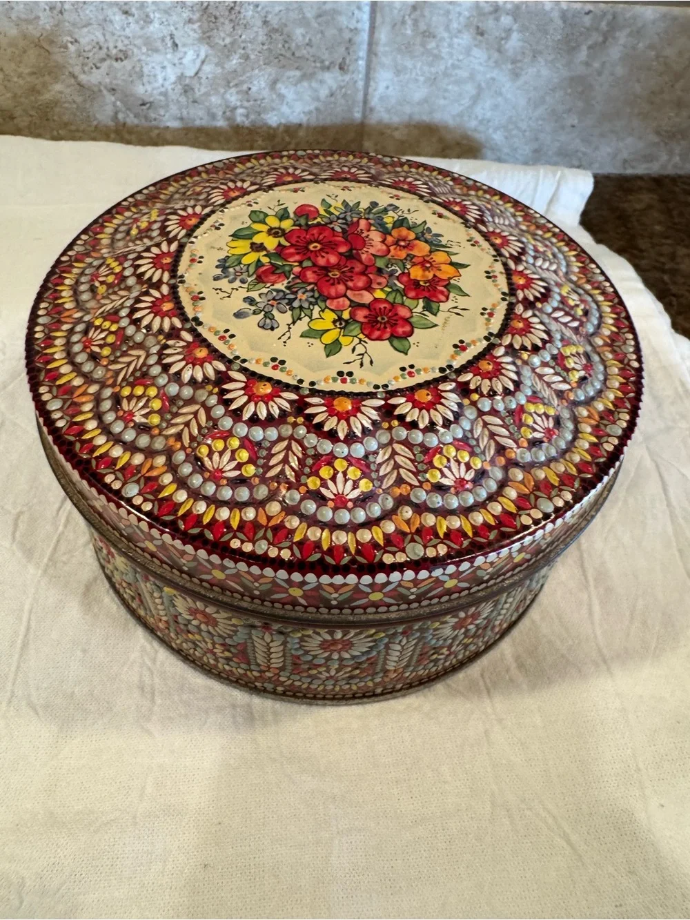 Vintage Daher Holland Round Floral Tin Embossed Metal Biscuit Cookie Storage Box